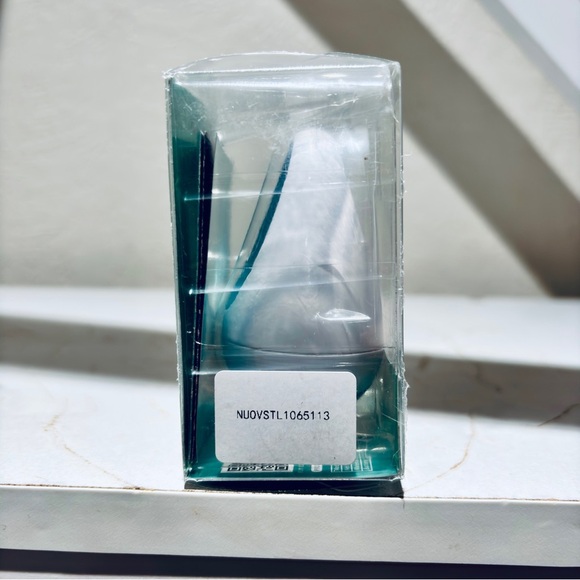 ✨ Nuovaluce GlowLift Mini — Compact Facial Toning Device (NEW, sealed) - Picture 5 of 6